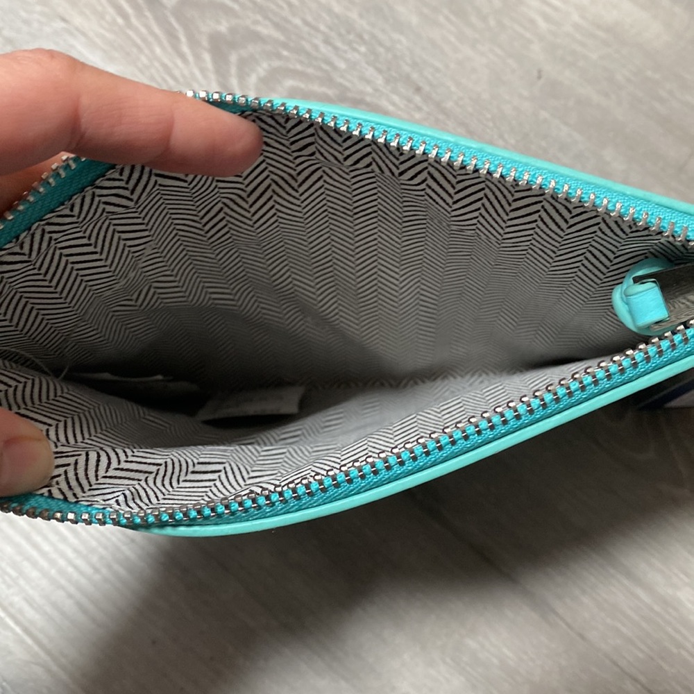 Violet Ray Teal Clutch/Pouch - Picture 4 of 6